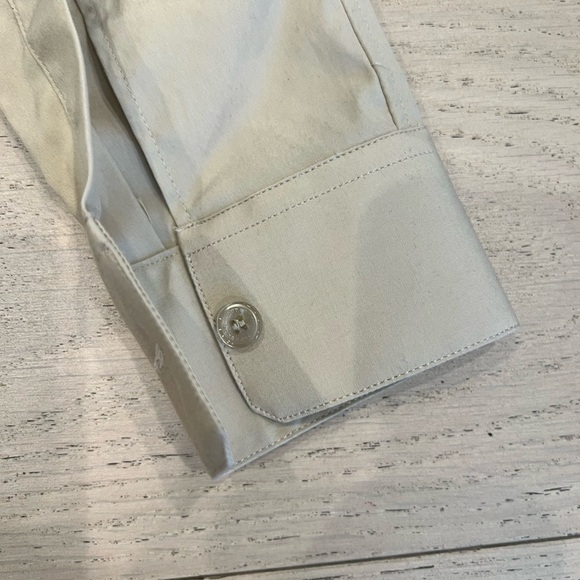 BURBERRY woman’s button down shirt - Picture 4 of 5